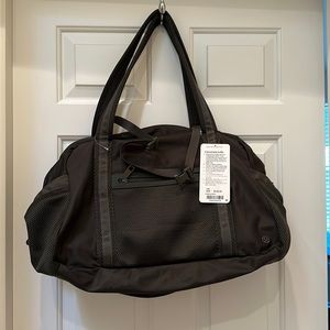 NWT Lululemon Everywhere Duffel